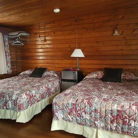 Flamingo Motel 克兰布鲁克 外观 照片