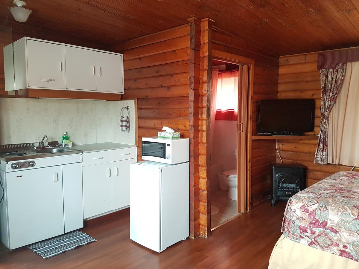 Flamingo Motel 克兰布鲁克 外观 照片