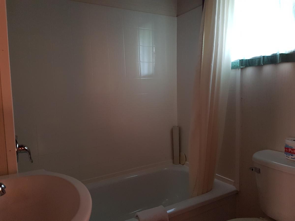Flamingo Motel 克兰布鲁克 外观 照片