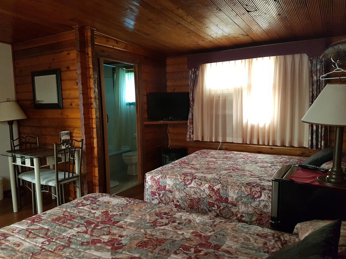 Flamingo Motel 克兰布鲁克 外观 照片