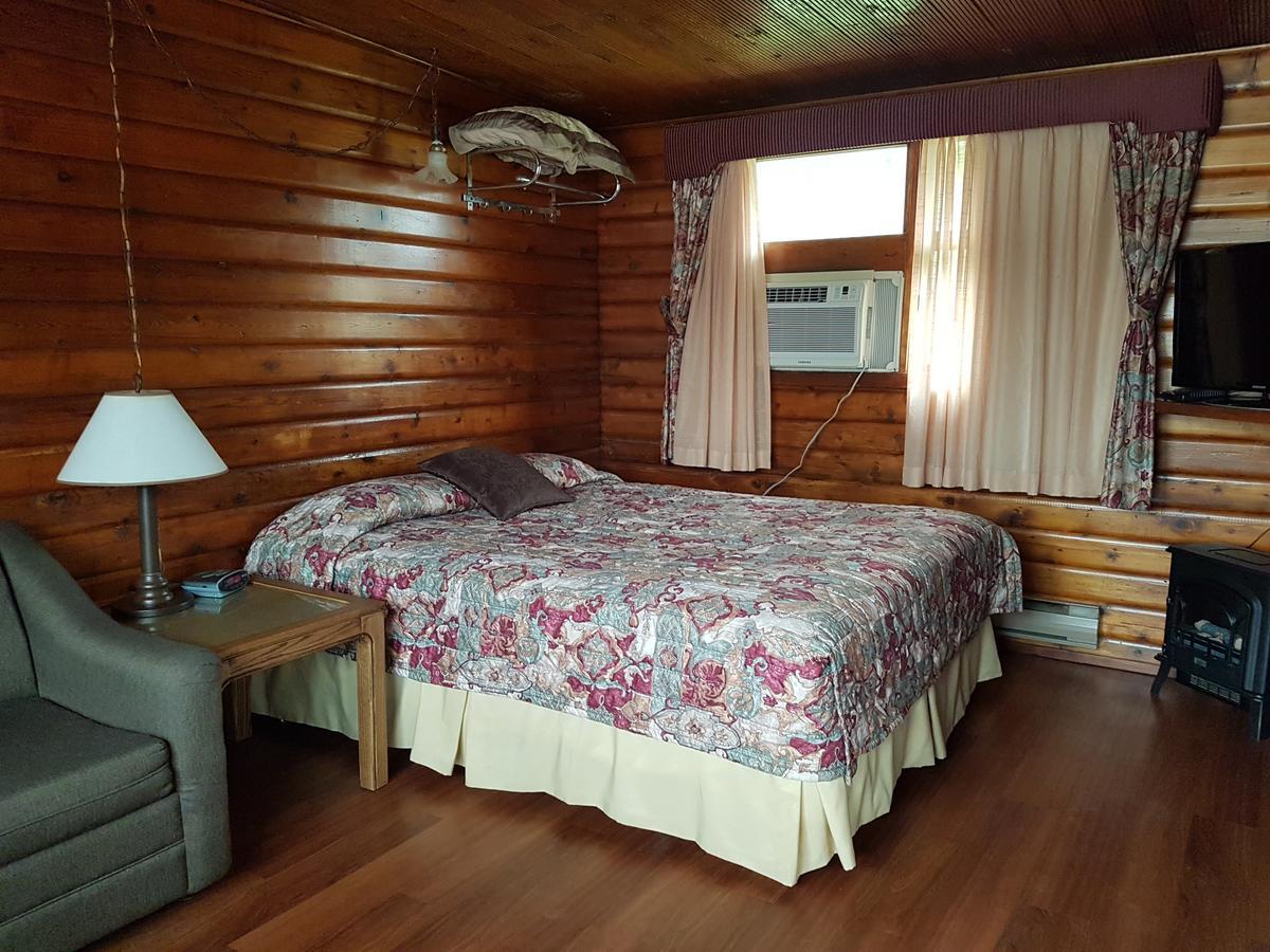 Flamingo Motel 克兰布鲁克 外观 照片
