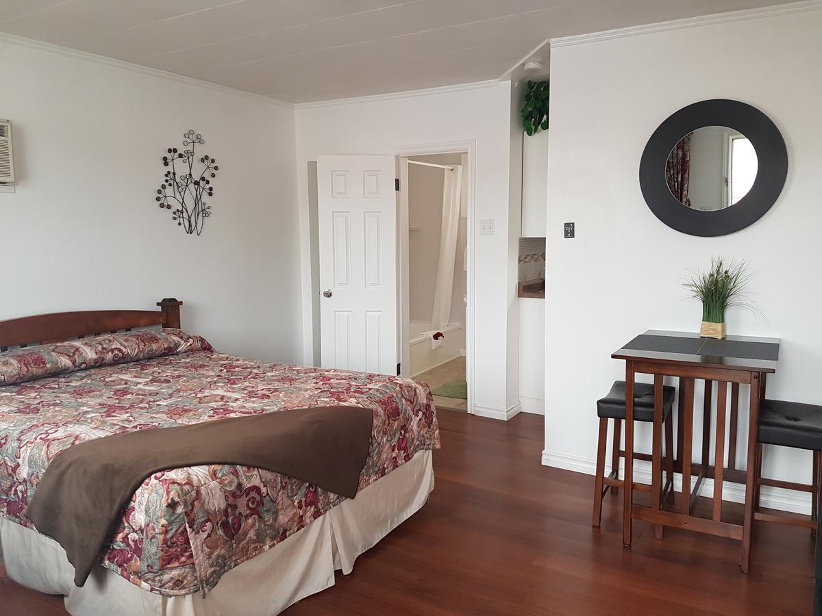 Flamingo Motel 克兰布鲁克 外观 照片