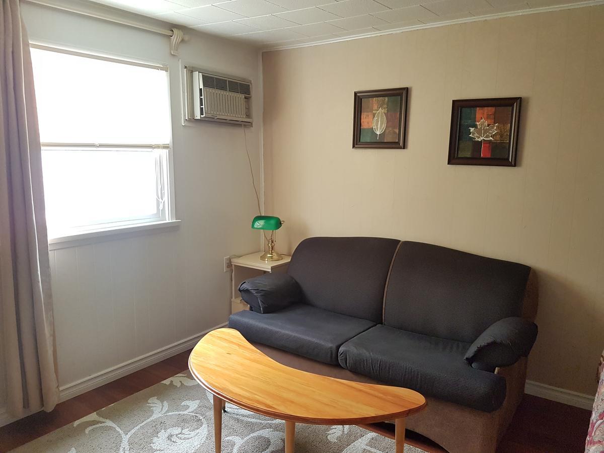 Flamingo Motel 克兰布鲁克 外观 照片